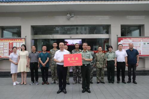 軍校共敘魚水情 共譜雙擁新篇章 | 我校開展“八一”建軍節(jié)走訪慰問活動